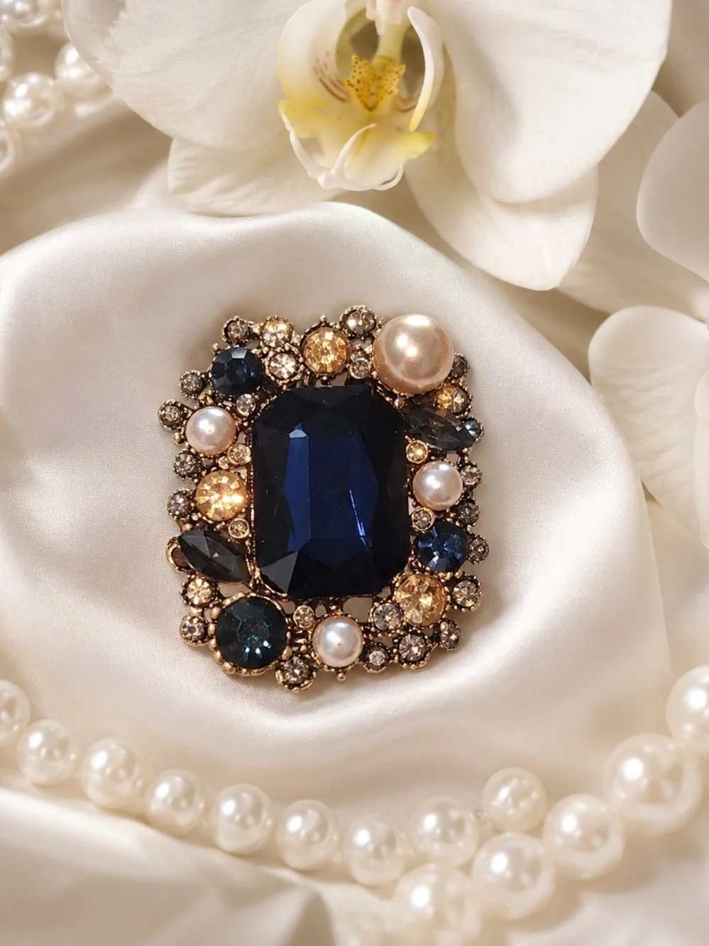 Navy Blue and Gold Crystal Pearl Cluster Brooch